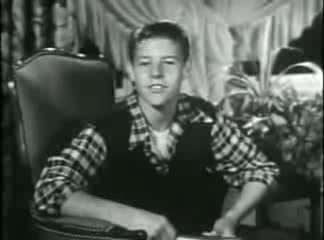 “Halloween Party” S1E5